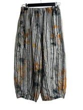 Load image into Gallery viewer, Cynthia Ashby LINEN STRIPE PANT
