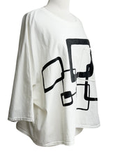Load image into Gallery viewer, Cynthia Ashby SQUARE 1 PKT TEE
