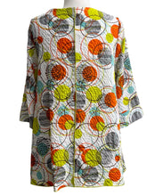 Load image into Gallery viewer, Moonlight 3/4 SLEEVE PRINT BLOUSE
