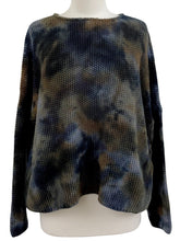 Load image into Gallery viewer, Heyne Bogut CROP TEXTURED SWEATER
