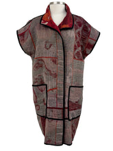 Load image into Gallery viewer, Yaza 2 POCKET REVERSIBLE WOOL VEST
