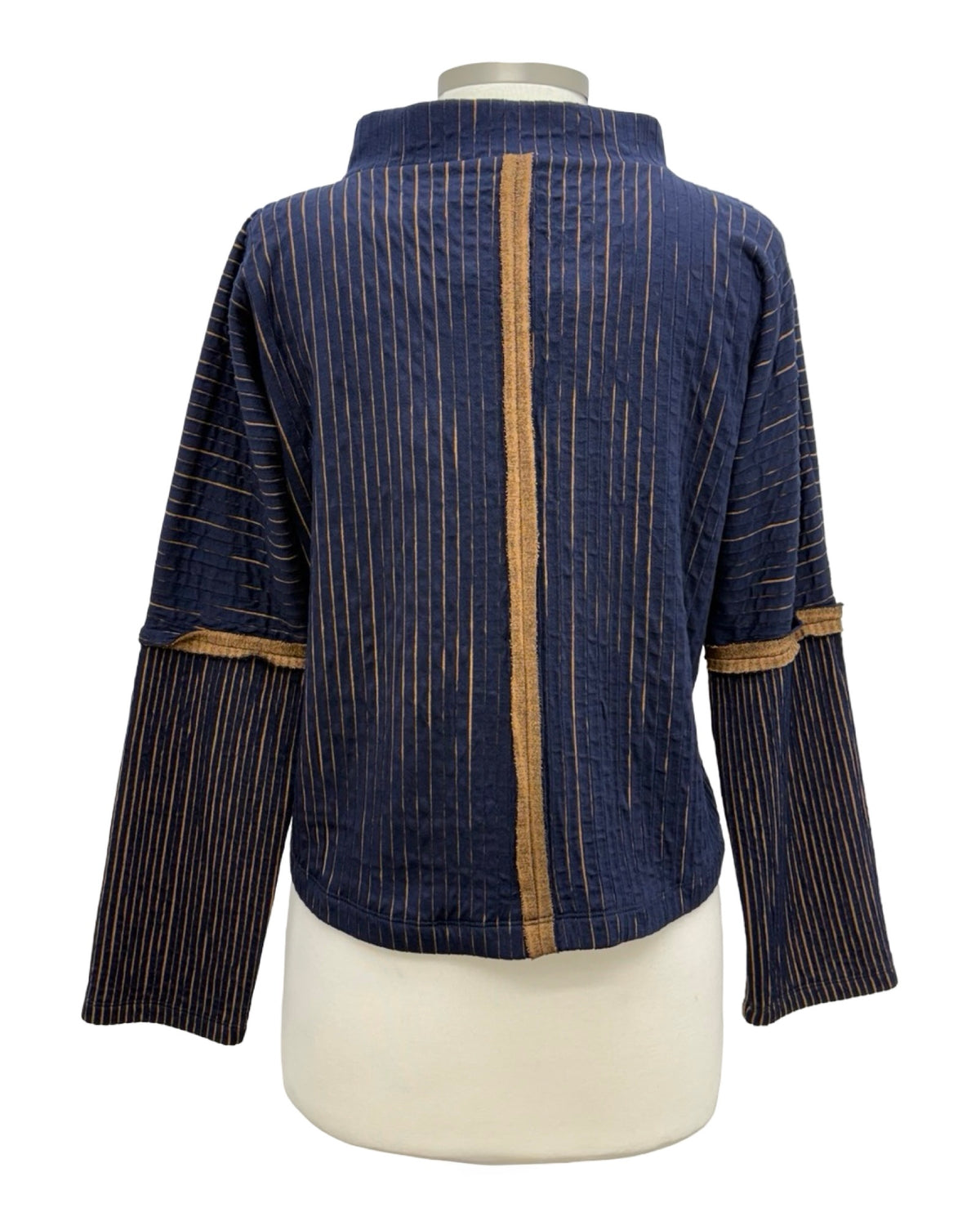 Ozai N Ku LONGSLEEVE MOCK TOP