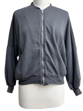 Load image into Gallery viewer, Suzy D London CROP ZIP SWEAT JACKET
