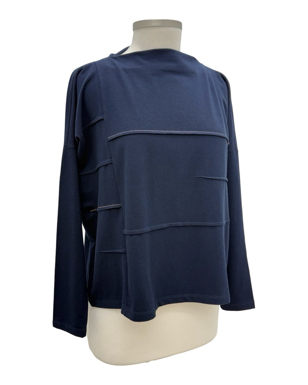 Ozai N Ku LONGSLEEVE STITCH TOP