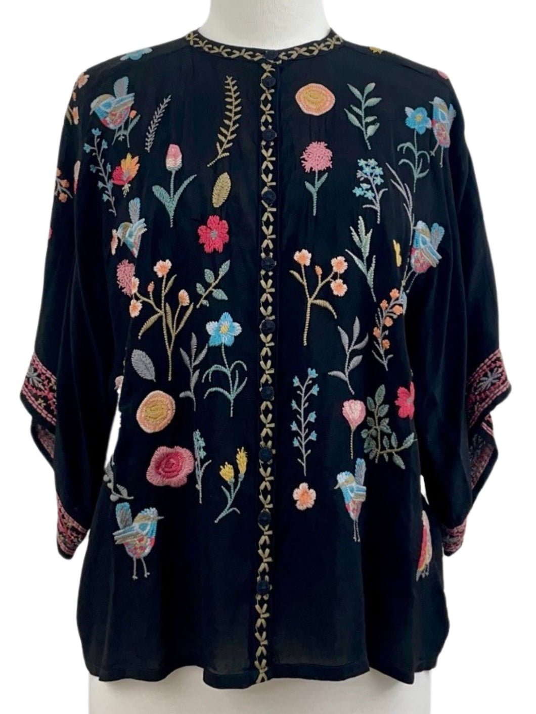 Johnny Was SHORT SLEEVE EMBROIDERED BLOUSE ROYLANE