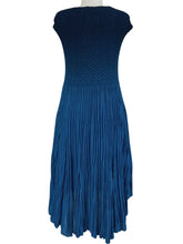 Load image into Gallery viewer, Vanité Couture OMBRE DRESS
