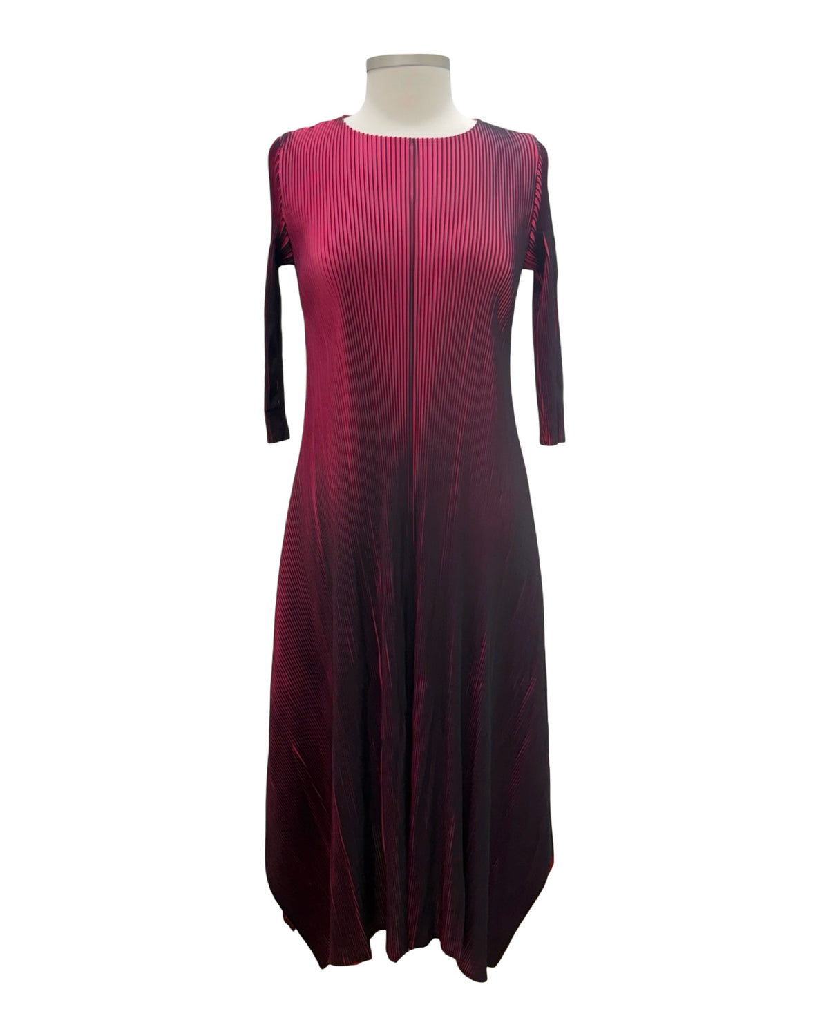 Vanite 3/4 SLEEVE PLEAT OMBRE DRESS