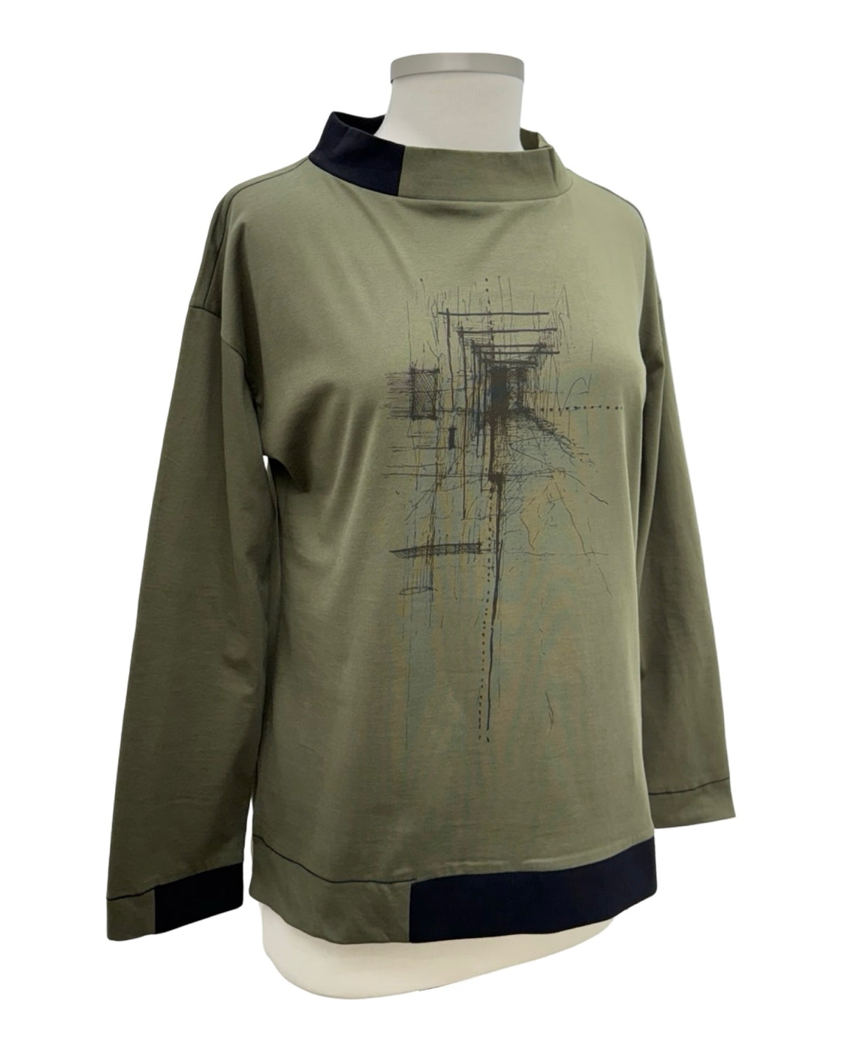 Ozai N Ku LONGSLEEVE GRAPHIC TOP