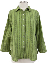 Load image into Gallery viewer, Cut Loose PINSTRIPE LINEN LONG SLEEVE EASY SHIRT
