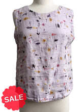Load image into Gallery viewer, Cut Loose LINEN GRAPHIC FLORAL WIDE FACING SHELL - Originally $99
