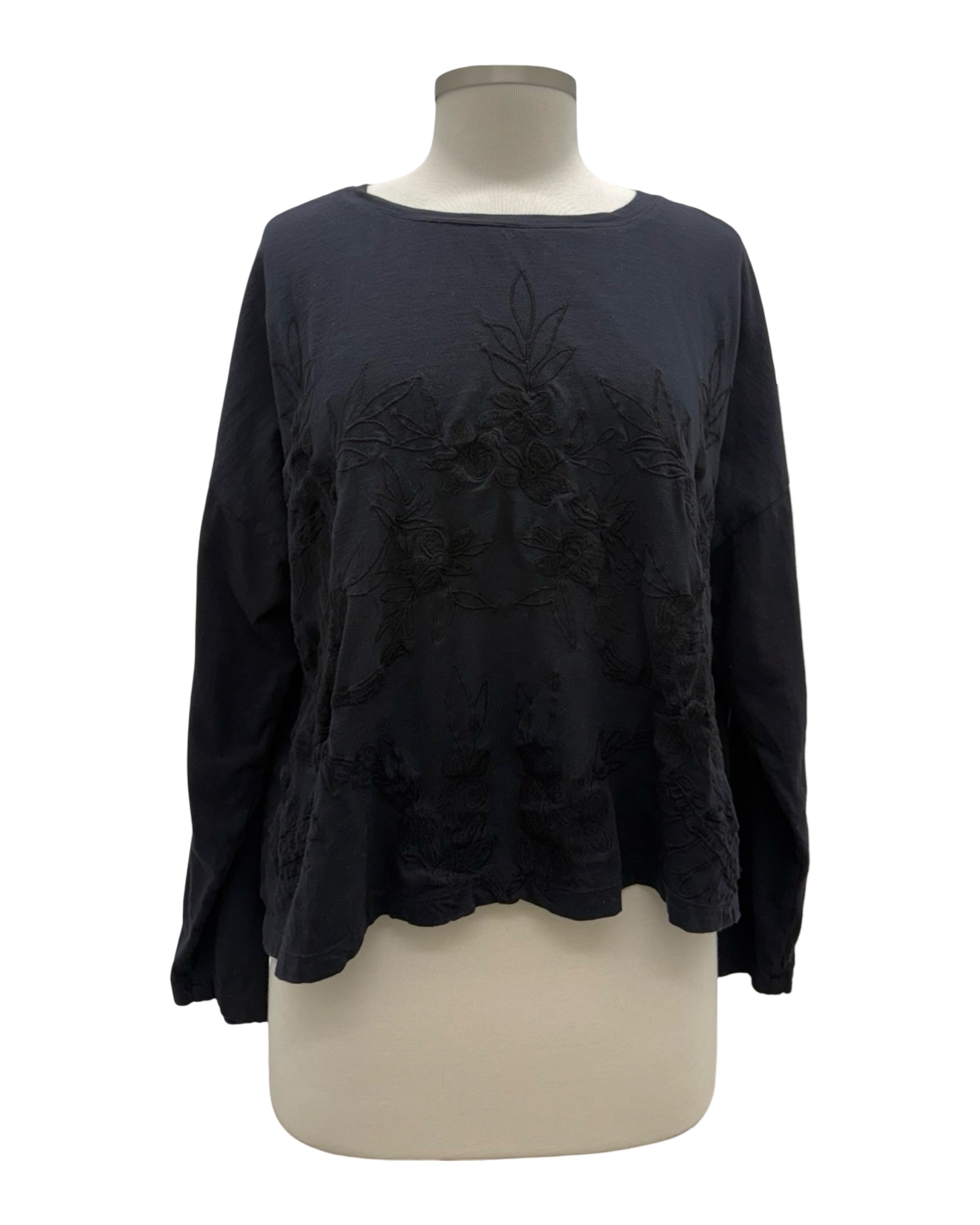 Krista Larson CROP THREAD TEE