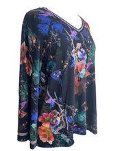 Load image into Gallery viewer, Johnny Was V NECK KIMONO SLEEVE TEE JANIE
