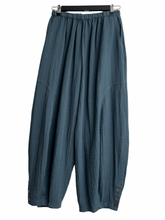 Load image into Gallery viewer, Gerties CRINKLE TRAVEL PANT
