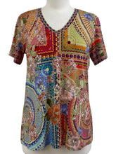 Load image into Gallery viewer, Johnny Was SHORT SLEEVE V NECK TEE JANIE
