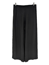 Load image into Gallery viewer, Cut Loose PARACHUTE WIDE LEG CROP PANT
