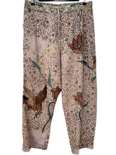 Load image into Gallery viewer, Market of Stars FLORAL BIRD CROP PANT
