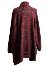 Load image into Gallery viewer, Cynthia Ashby HOLEY FRANK CARDI
