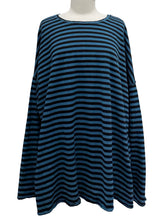 Load image into Gallery viewer, Cut Loose OVERSIZE T-SHIRT
