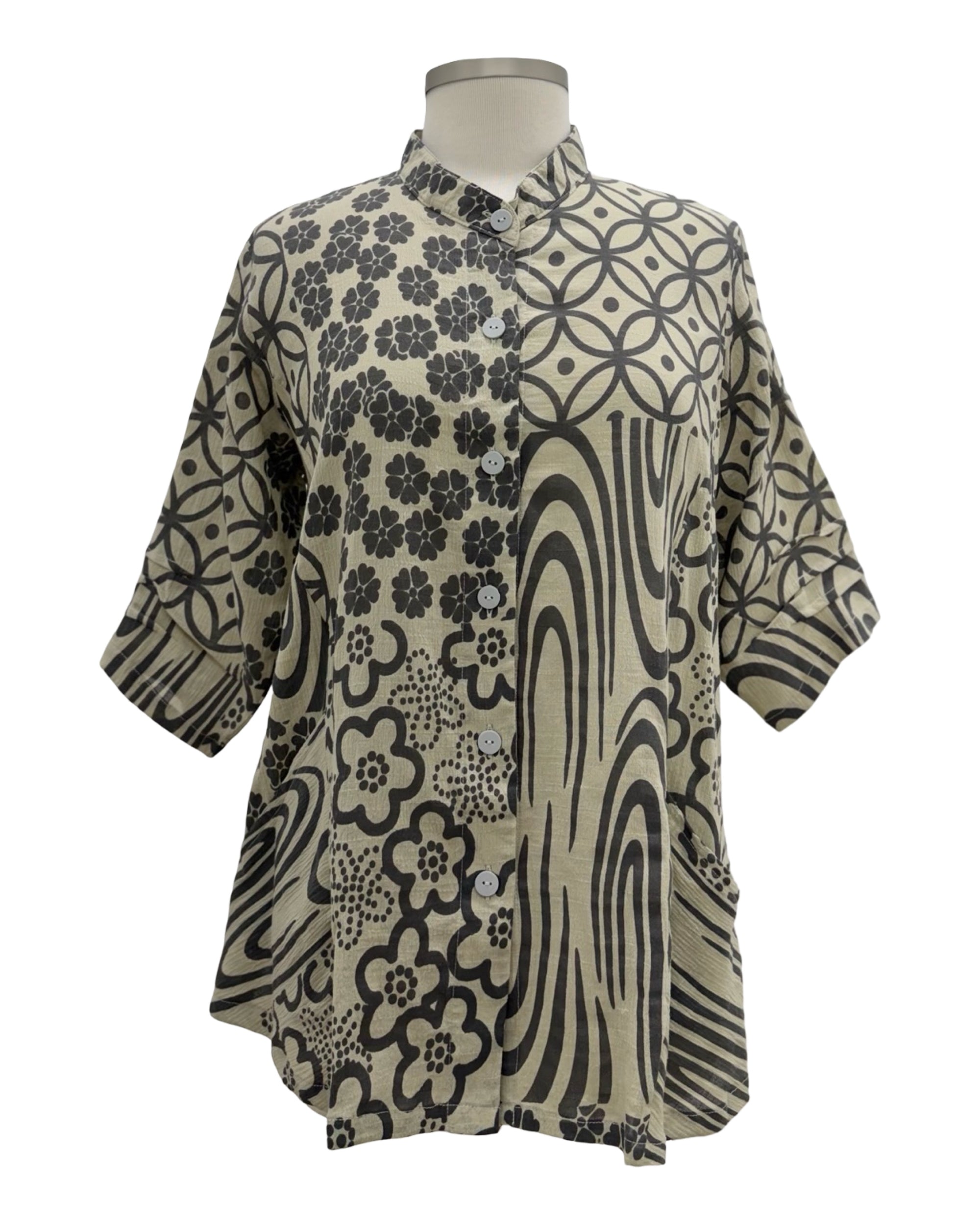 Yasuko BUTTON DOWN TUCK SLEEVE BLOUSE