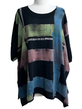 Load image into Gallery viewer, Cynthia Ashby HOLLY LTD SWEATER CREW
