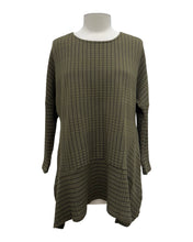 Load image into Gallery viewer, Fenini PINSTRIPE PLEAT SWING TUNIC
