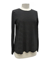 Load image into Gallery viewer, Fenini PLEAT LONG SLEEVE CREW TOP
