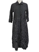 Load image into Gallery viewer, Shana SNAP FRONT STRIPE DRESS
