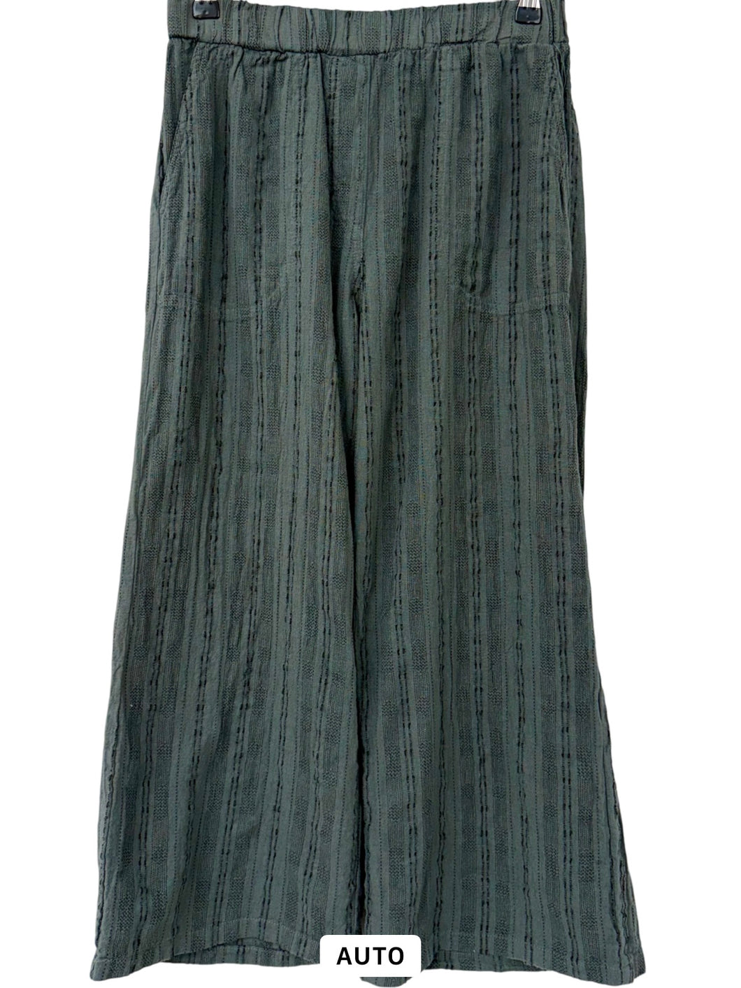 Cut Loose PINSTRIPE LINEN EASY CROP PANT