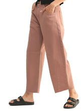 Load image into Gallery viewer, Just Black Denim BARREL JEAN WITH SEAMS
