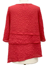 Load image into Gallery viewer, Moonlight TIER PULLOVER TOP
