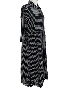 Shana SNAP FRONT STRIPE DRESS