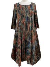 Load image into Gallery viewer, Prairie Cotton FEATHER TULIP DRESS
