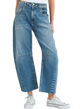 Load image into Gallery viewer, Just Black Denim BARREL JEAN WITH SEAMS
