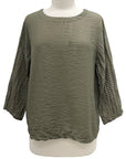 Cut Loose LANTERN SLEEVE TOP