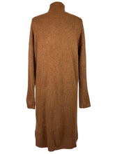 Load image into Gallery viewer, XCVI BUTTON 2 POCKET CARDIGAN
