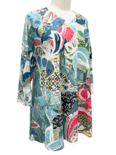 Load image into Gallery viewer, Inoah ALINE 3/4 SLEEVE PRINT TOP TRANQUILITY
