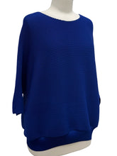 Load image into Gallery viewer, Vanité Couture PLEAT OVERSIZE TOP
