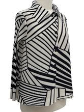 Load image into Gallery viewer, Vanité STRIPE PLEAT BLOUSE
