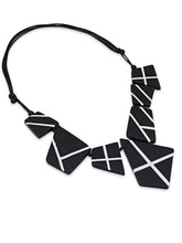 Load image into Gallery viewer, Sylca BLACK WHITE NECKLACE
