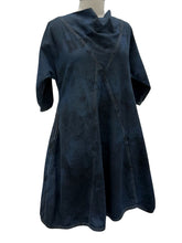 Load image into Gallery viewer, Cynthia Ashby DENIM GENEVA SHORT SLEEVE DRESS
