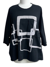 Load image into Gallery viewer, Cynthia Ashby SQUARE 1 PKT TEE
