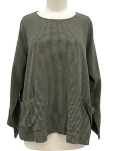 Cut Loose POCKET TOP