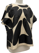 Load image into Gallery viewer, Vanité CAP SLEEVE TOPPER
