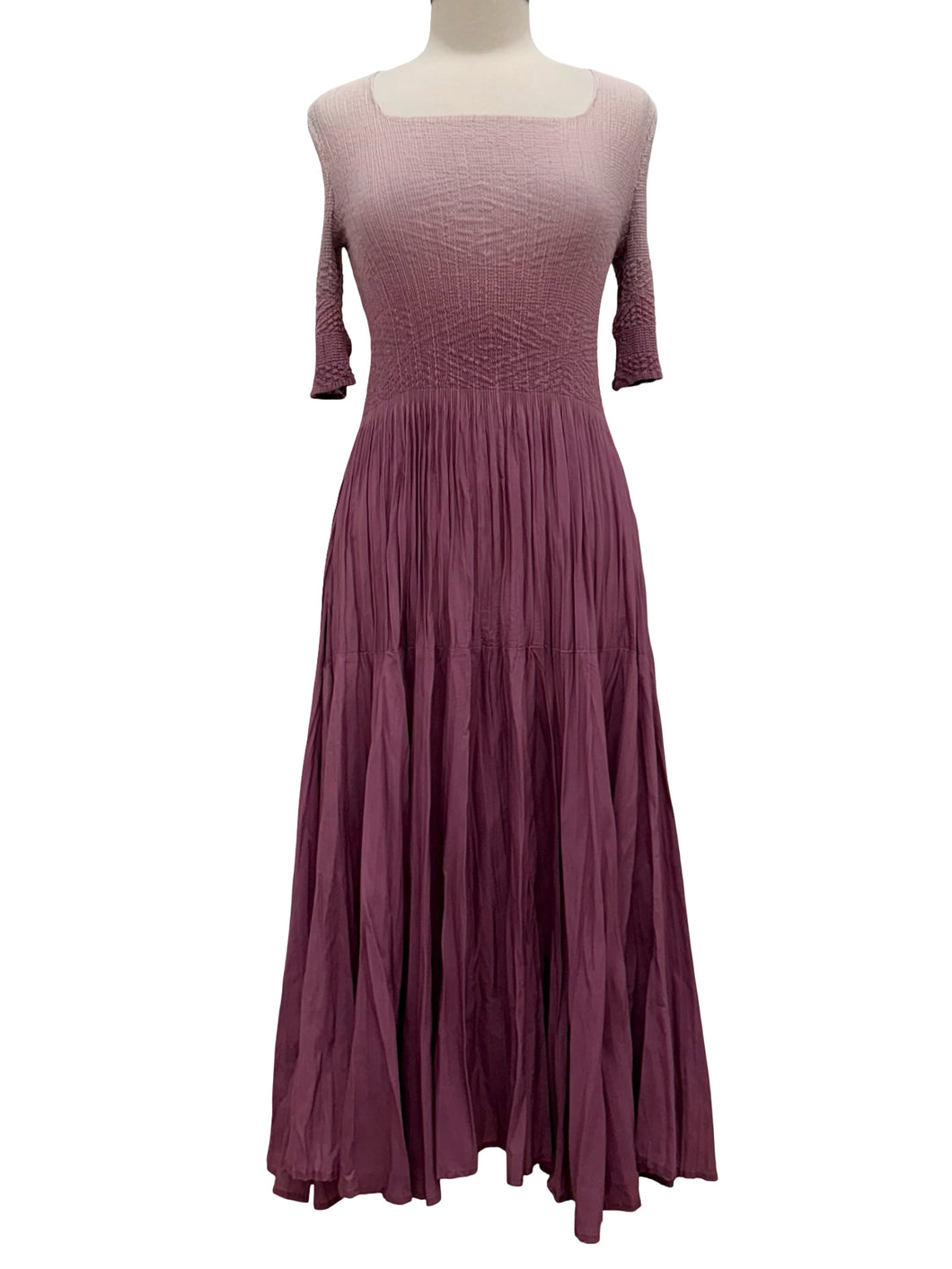 Vanité 3/4 SLEEVE PLEAT OMBRE DRESS