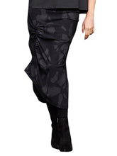 Load image into Gallery viewer, Porto PERLA PRINT RUSCH SKIRT
