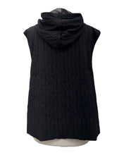 Load image into Gallery viewer, Three Potato SHORT HOOD VEST

