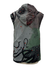 Load image into Gallery viewer, Three Potato SHORT HOOD VEST
