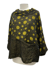 Load image into Gallery viewer, Moonlight DOT COWL PULLOVER TOP
