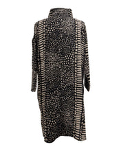 Load image into Gallery viewer, Olivia by Habitat CREPE STONE ARTIST TUNIC
