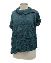 Load image into Gallery viewer, Chalet CRUSH SHORT SLEEVE TOP ANYA
